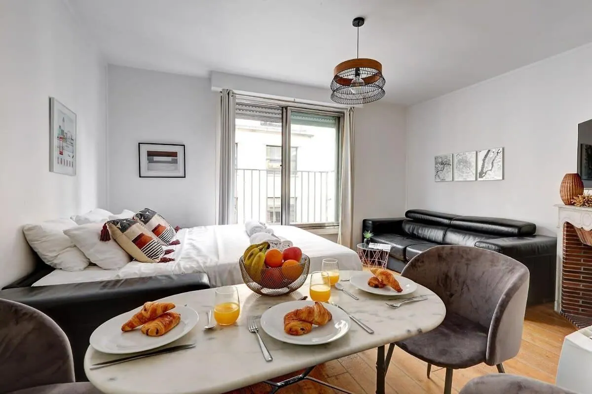 103- Elegant Apartment Near The Eiffel Tower Παρίσι